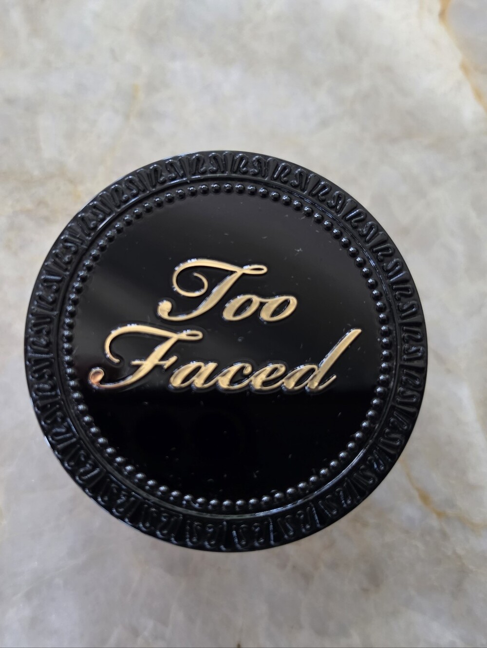 Too Faced Ethereal Setting Powder In Translucent Medium - Picture 2 of 3